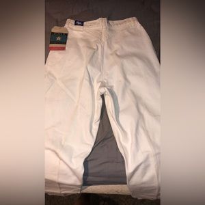 I bought these white jeans on an online boutique and they ended up being too big